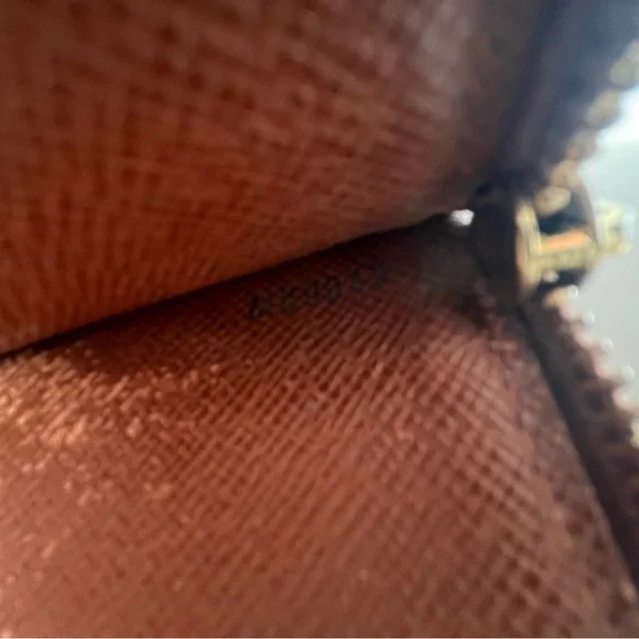 Louis Vuitton Monogram Sarah Wallet with Crossbody WOC Chain & Insert Included - Picture 14 of 16